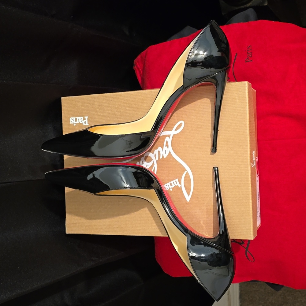 Louboutin Iriza, Black Patent 41.5